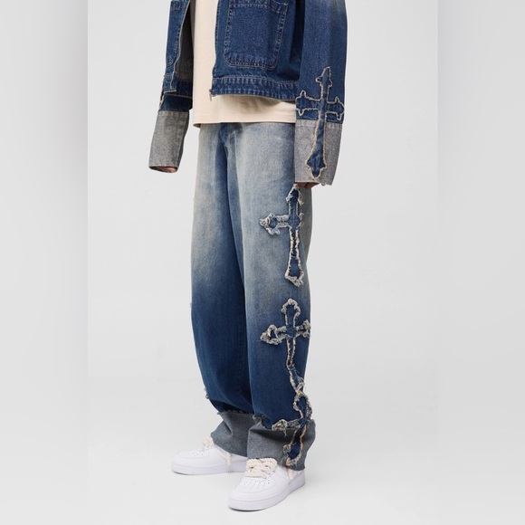 Boohooman Other - BoohooMAN Relaxed Rigid Cross Applique Denim Jeans antique blue
